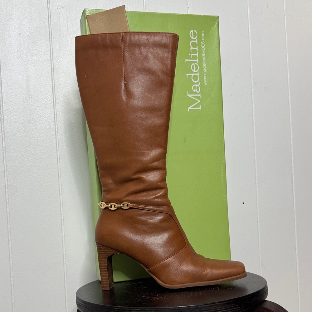 Madeline shoes tan brown leather heeled boots size 8.5